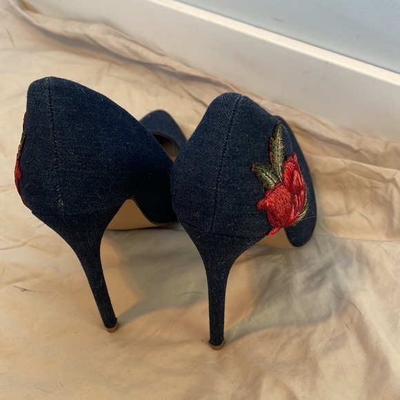 Simona Detailed Pumps - Picture 6 of 9